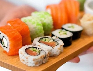 10 best sushi and roll deliveries in Moscow