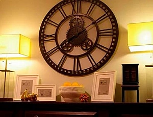 10 horloges murales originales