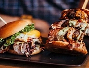 5 meilleurs burgers à Saint-Pétersbourg