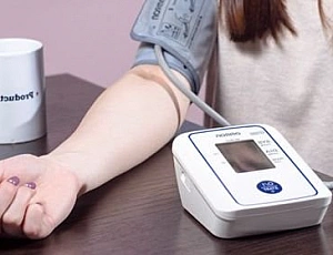 Top 10 tips for choosing a blood pressure monitor