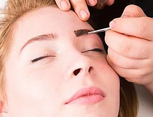 20 Best Eyebrow Colors