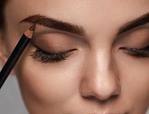 15 meilleurs crayons à sourcils