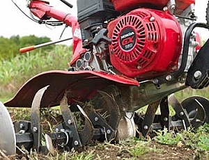 10 meilleurs tracteurs à conducteur marchant de fabrication russe