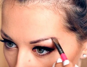 15 meilleures ombres à sourcils