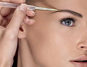 15 meilleurs henné pour les sourcils