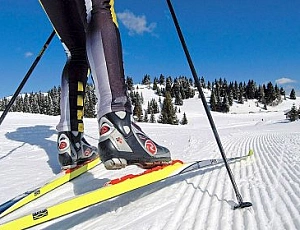 10 meilleurs skis pour le skating