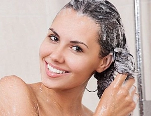 Top 10 Shampoo Tips for Oily Hair