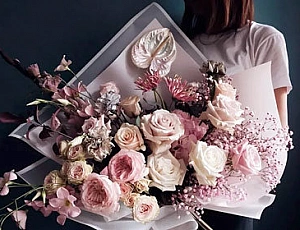 10 inexpensive flower shops in Moscow with free delivery