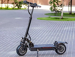 10 scooters électriques tout-terrain les plus puissants