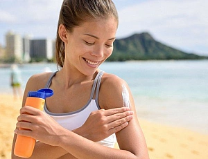 Top 10 des écrans solaires et des sprays SPF 30